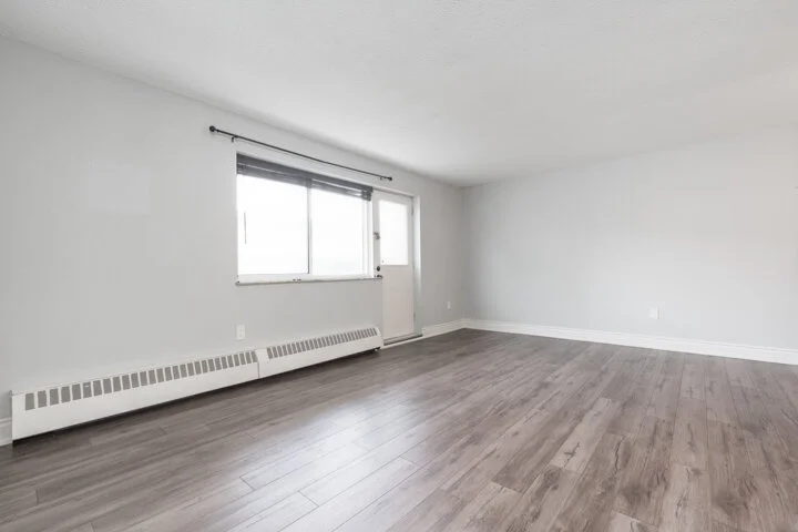 936 Glen St _004.jpg