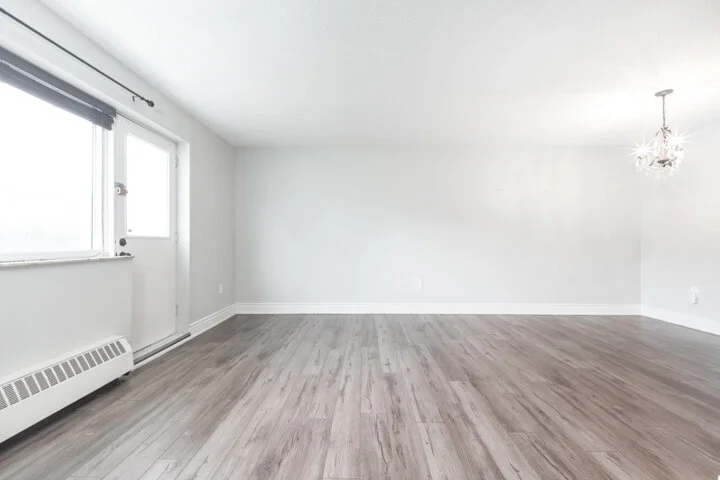 936 Glen St _005.jpg