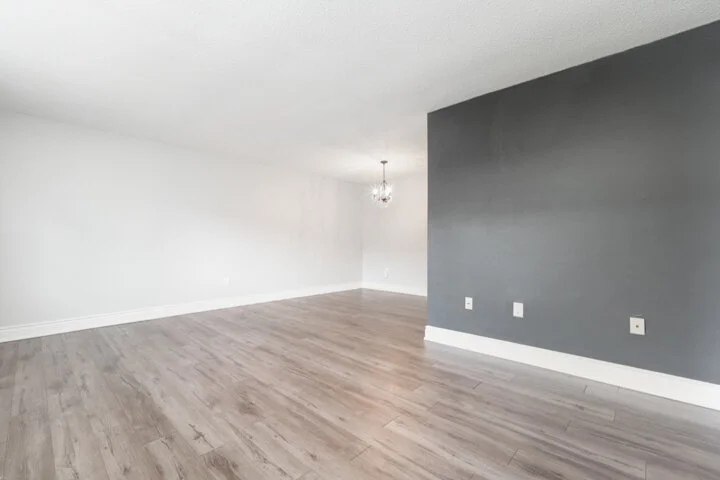 936 Glen St _006.jpg