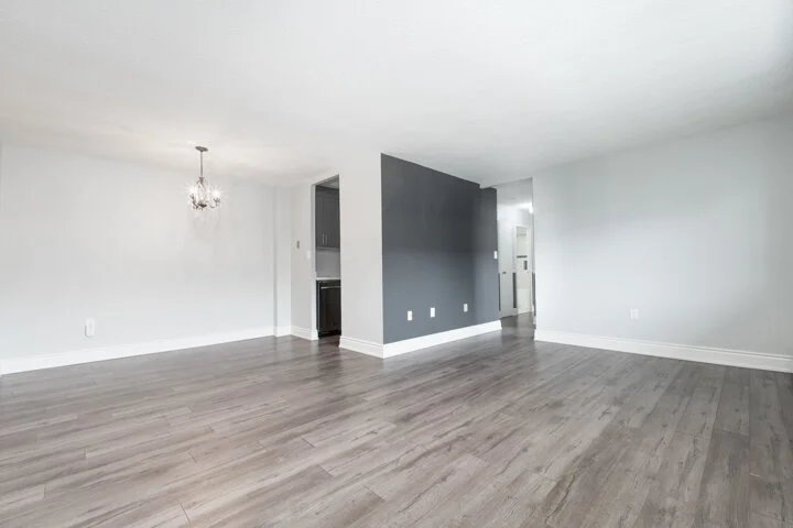 936 Glen St _008.jpg