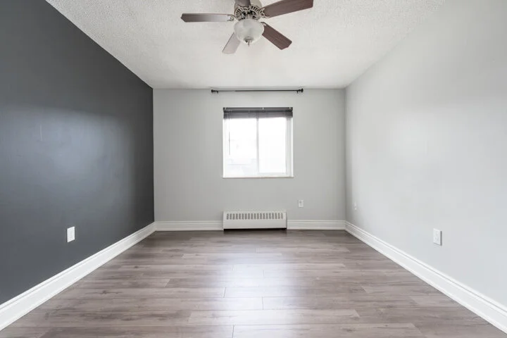 936 Glen St _025.jpg