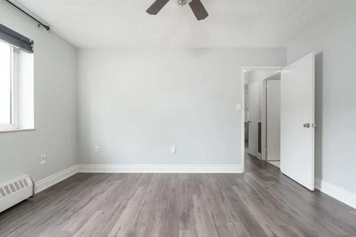 936 Glen St _026.jpg