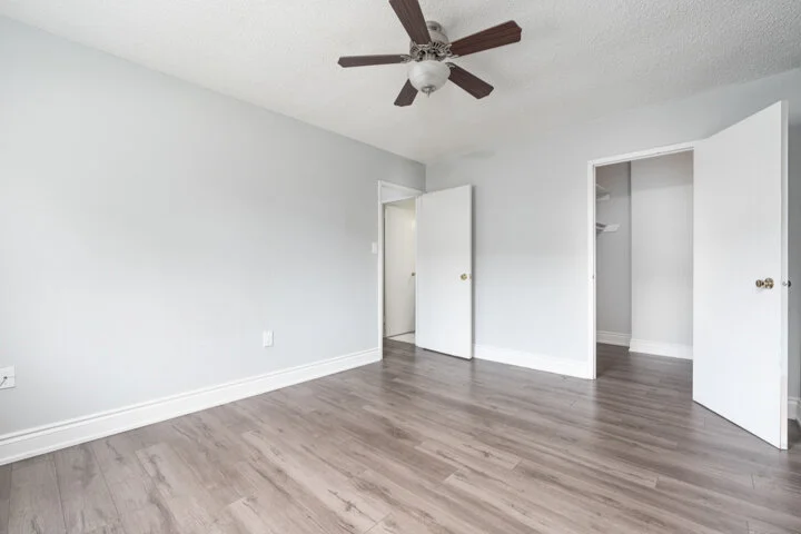 936 Glen St _027.jpg