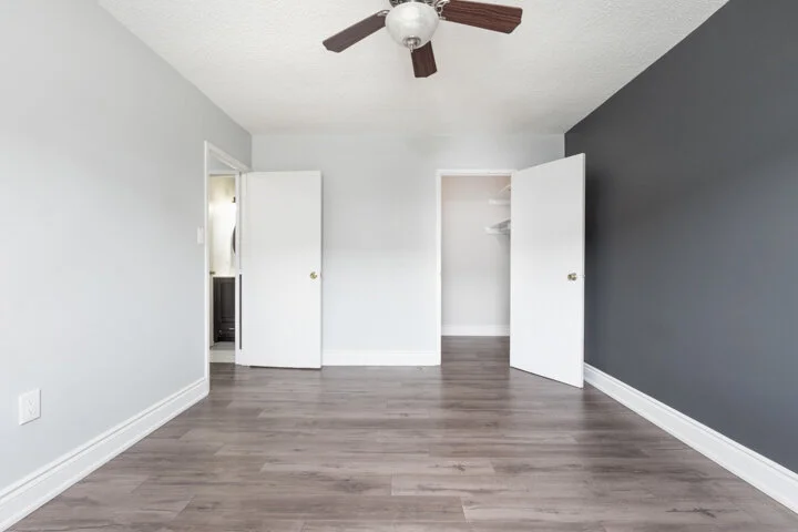936 Glen St _028.jpg