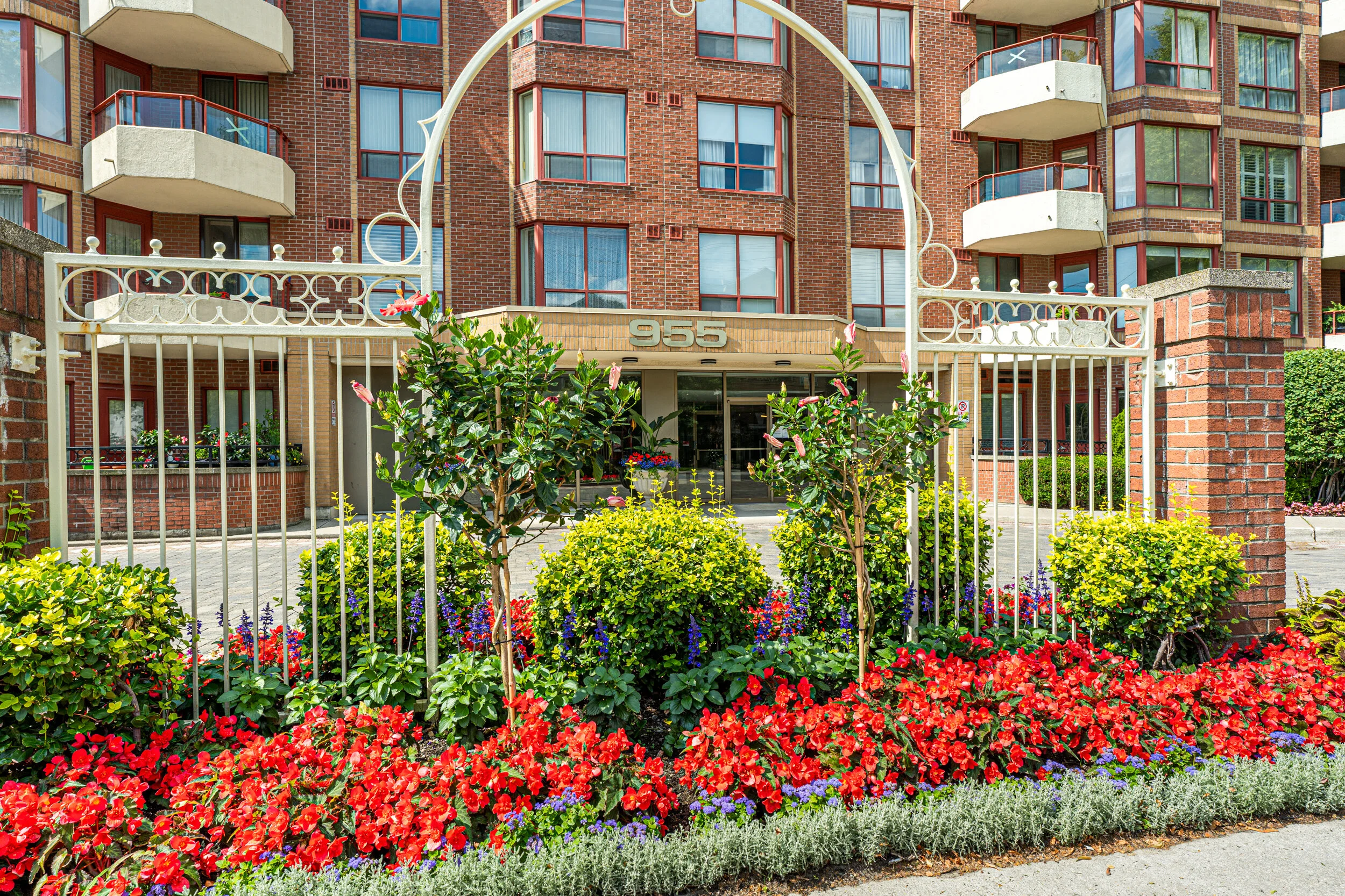955 Millwood_002.jpg