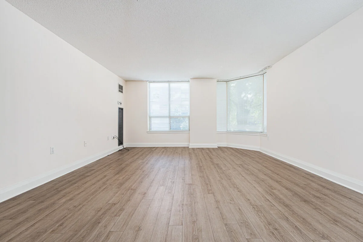 955 Millwood_006.jpg