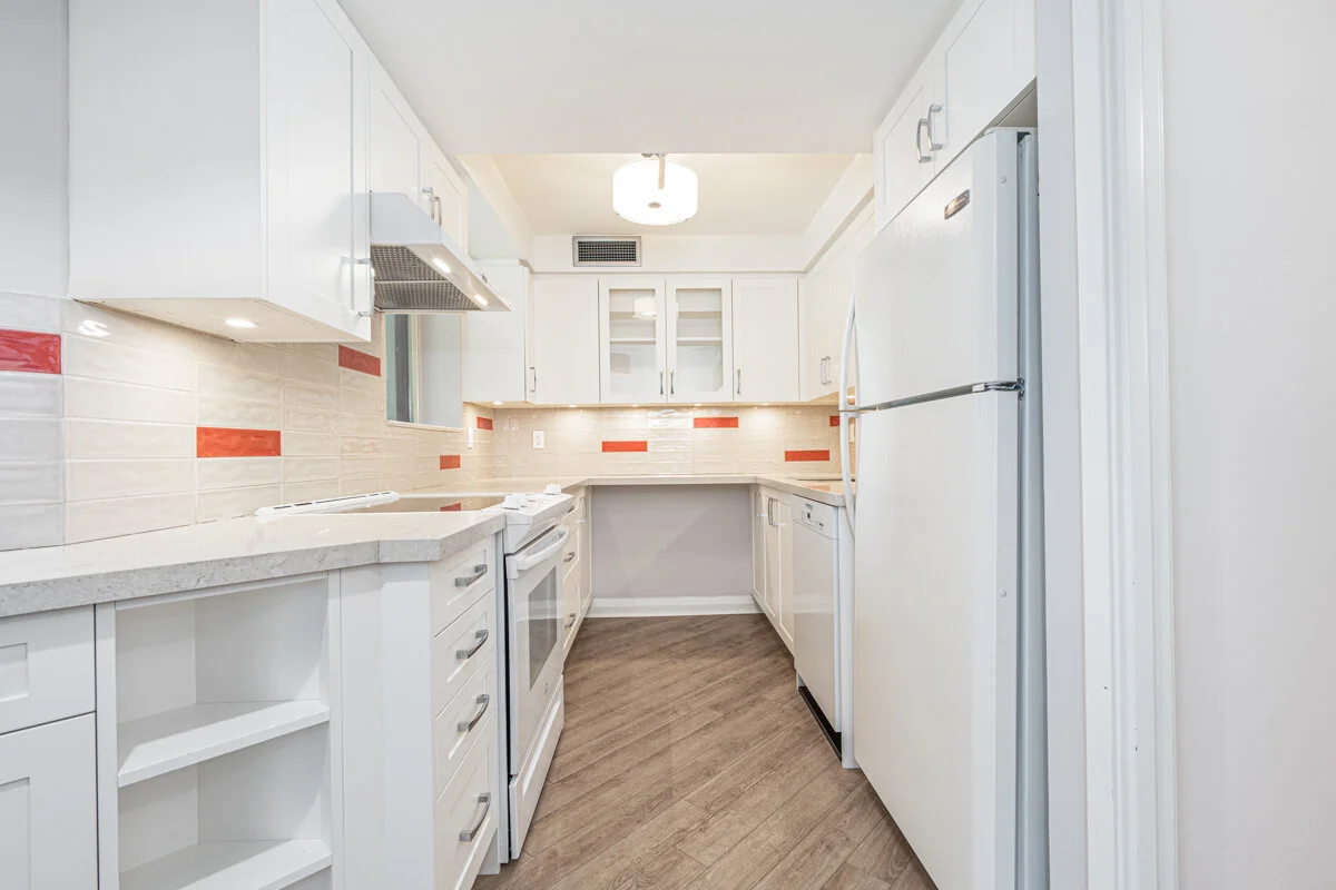 955 Millwood_010.jpg