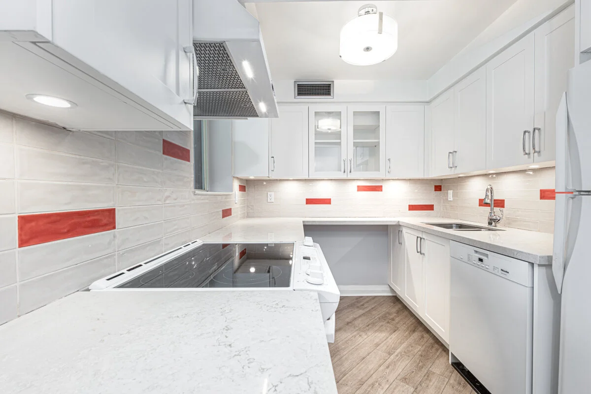 955 Millwood_014.jpg