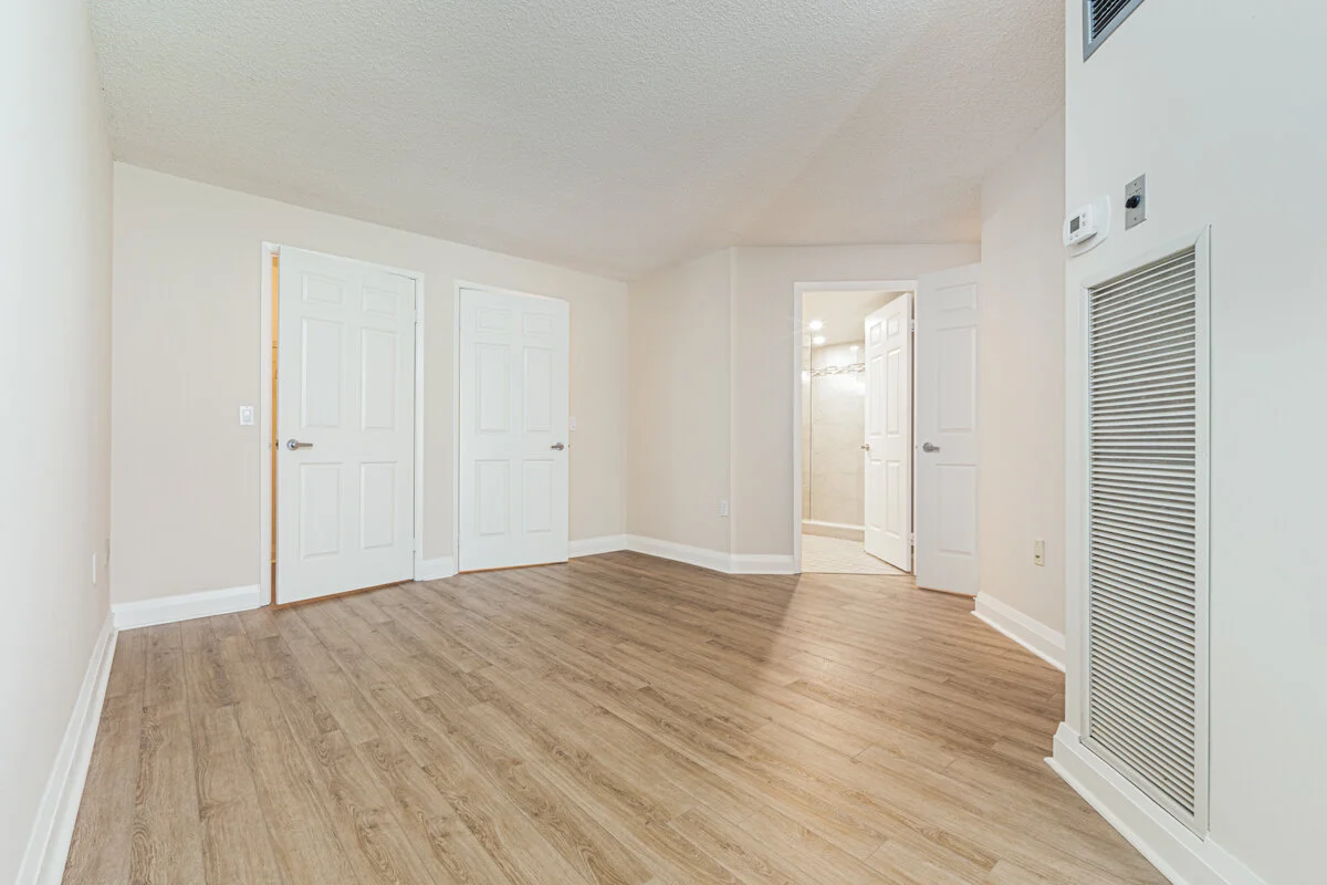 955 Millwood_023.jpg