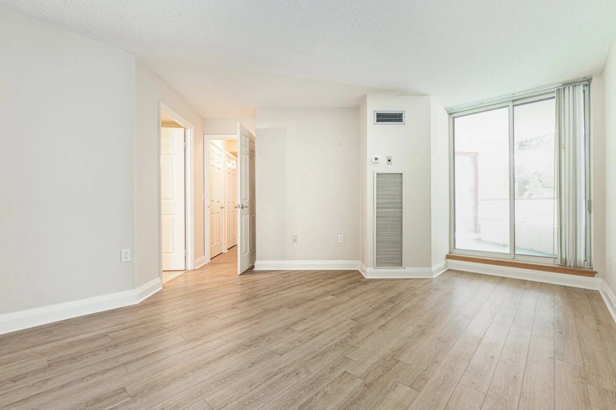 955 Millwood_024.jpg