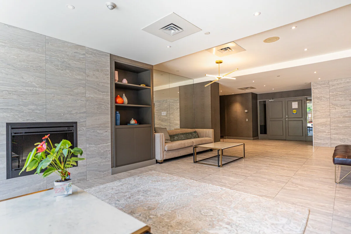 955 Millwood_049.jpg