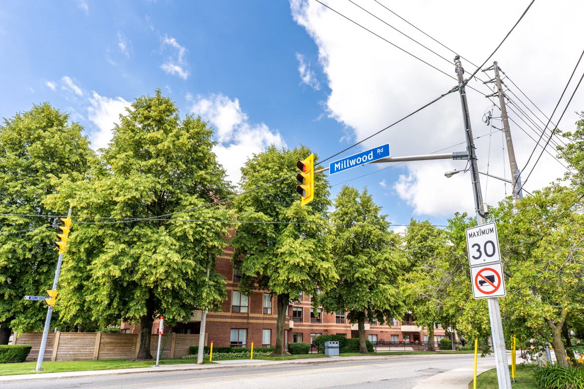 955 Millwood_056.jpg