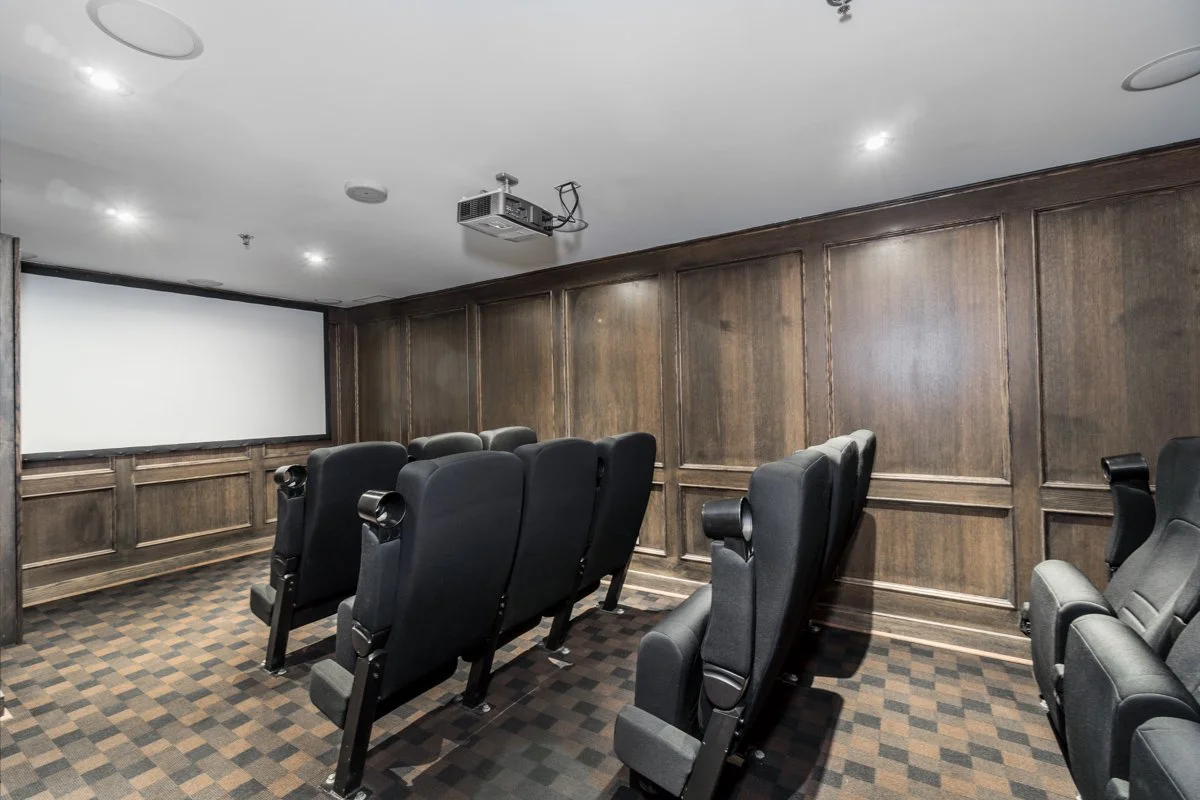 1369 Bloor St W 701_0084.jpg