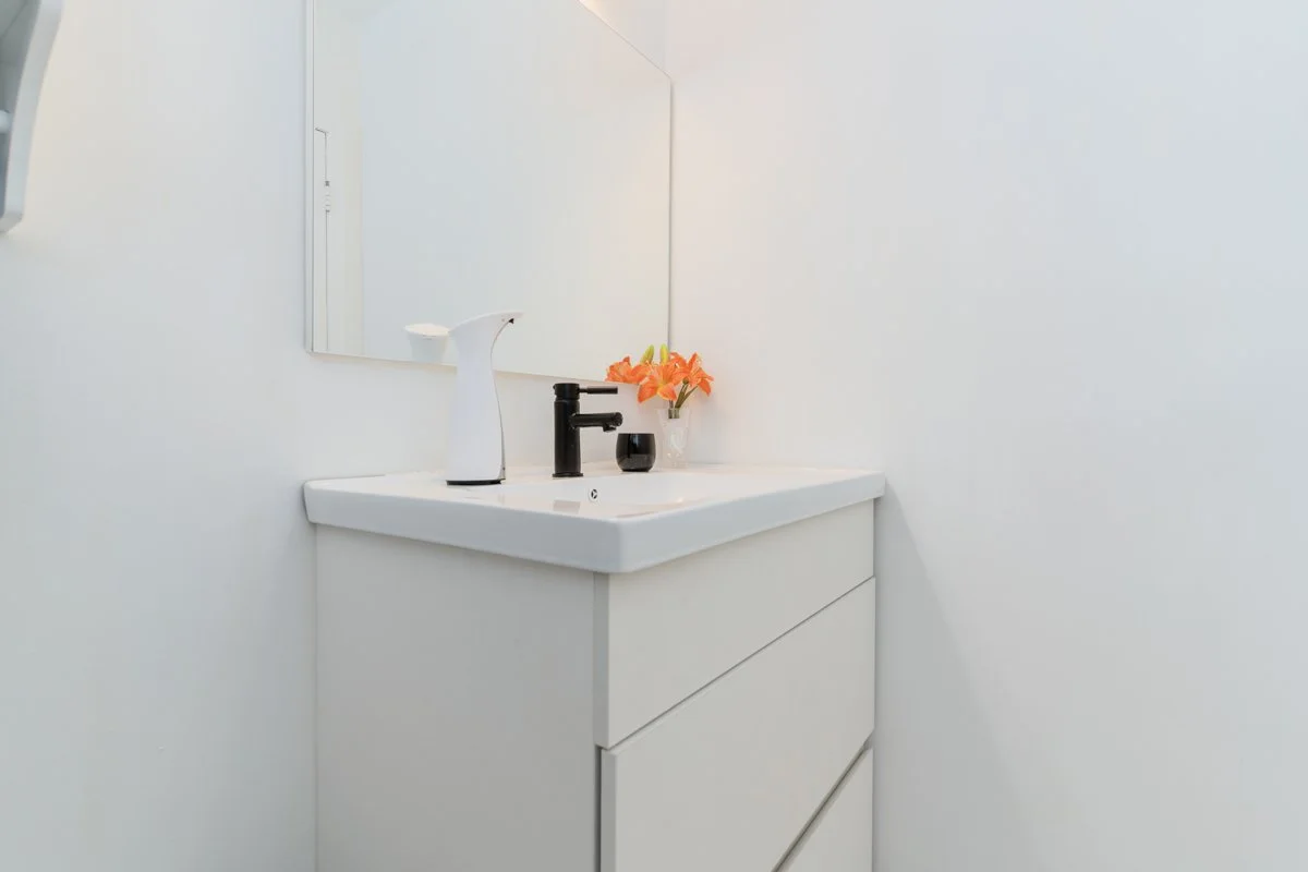 BLW0022.jpg