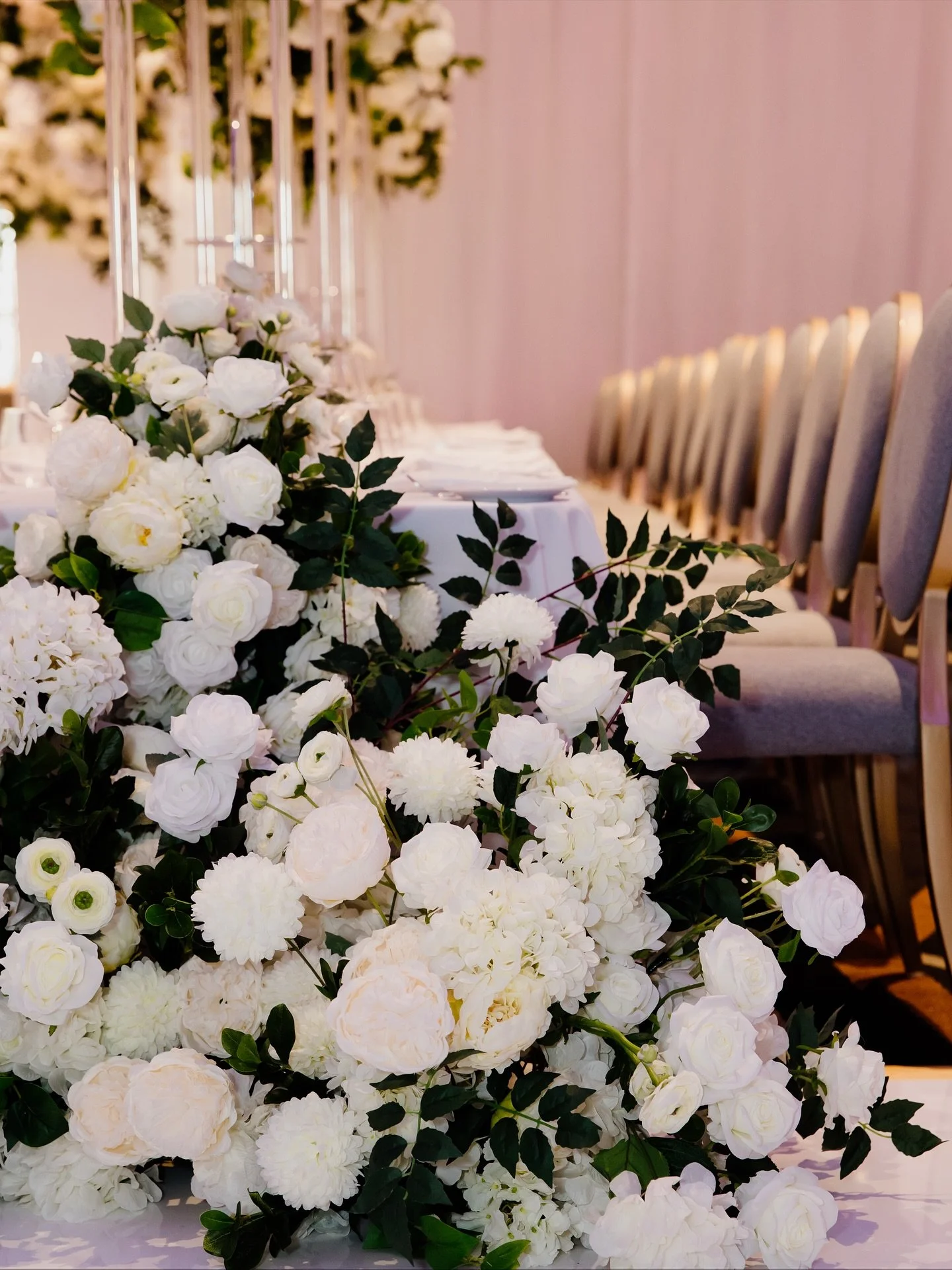 FULL SCALE WEDDING PLANNING // with us ✨

A wedding planning journey like no other &mdash; the LUKdesign way.

When you choose LUKdesign Weddings, you don&rsquo;t just get a planner. You step into a world where feminine energetics meet masculine stra