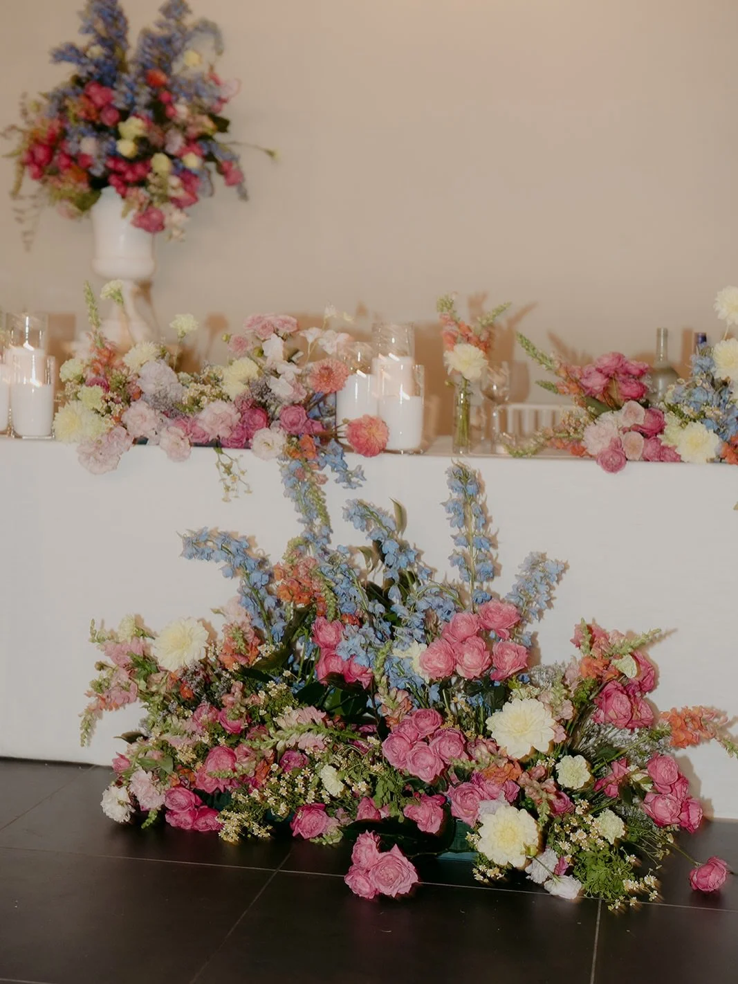 A wedding that felt like a deep exhale 💫

Set within the stunning surrounds of the Swan Valley in Perth Western Australia, this celebration was the perfect blend of elegance, ease and heartfelt connection. 

A truly delightful couple, surrounded by 