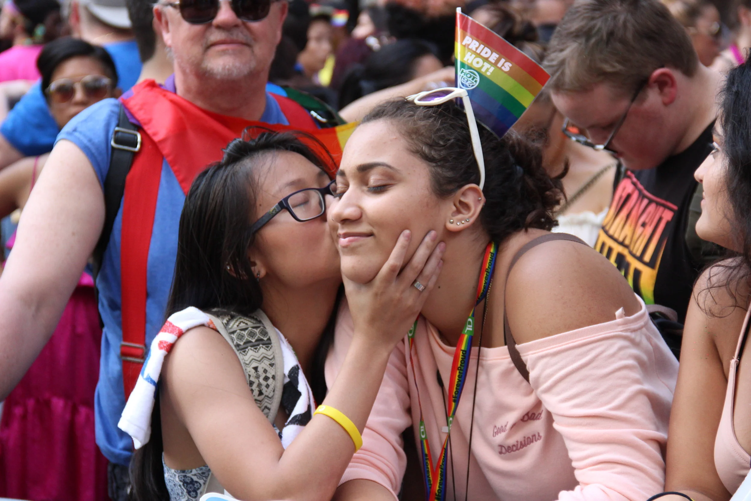 kiss.jpg