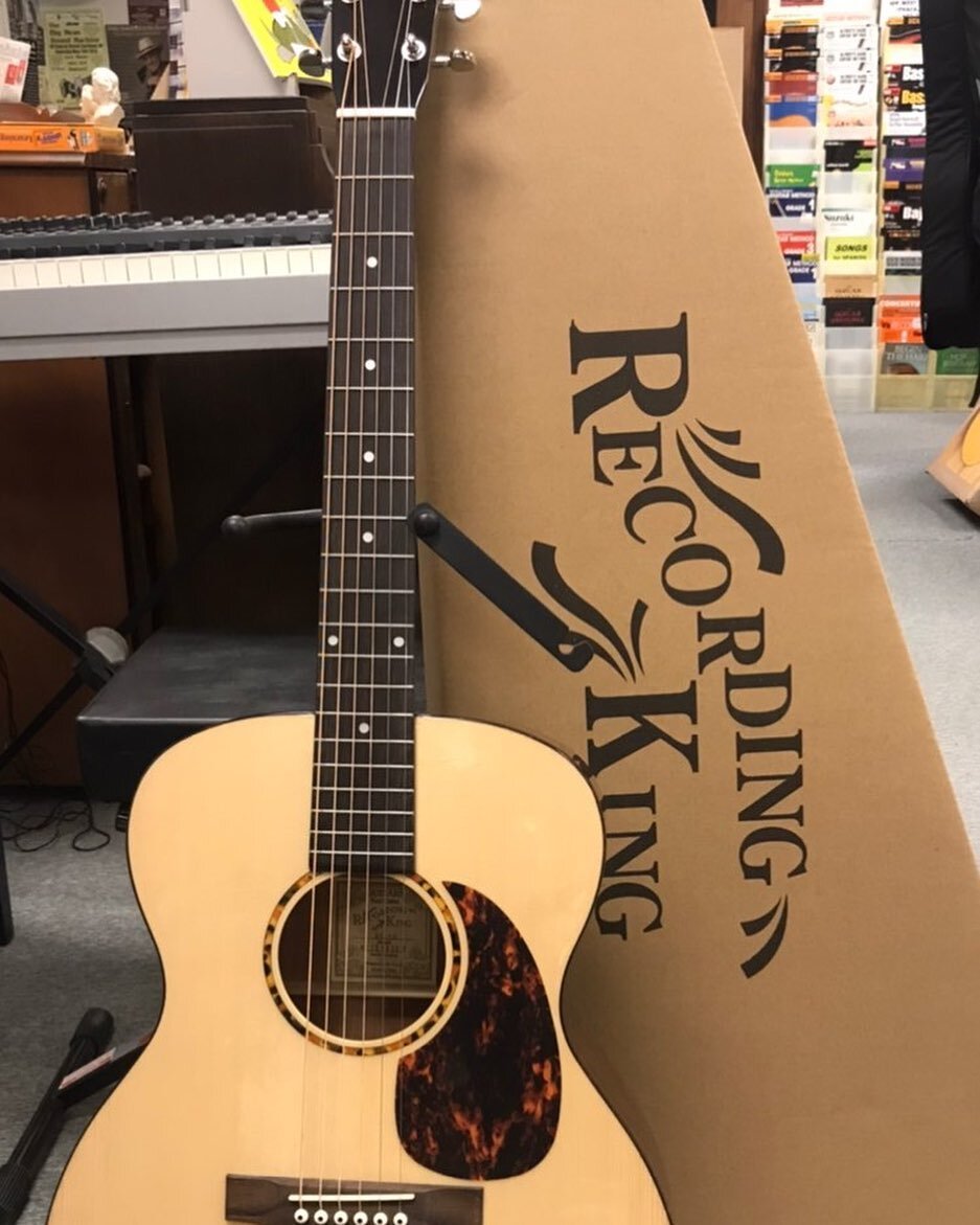 Just in. Recording King G6 series OOO. Solid spruce top, mahogany back and sides. Bone nut and saddle.