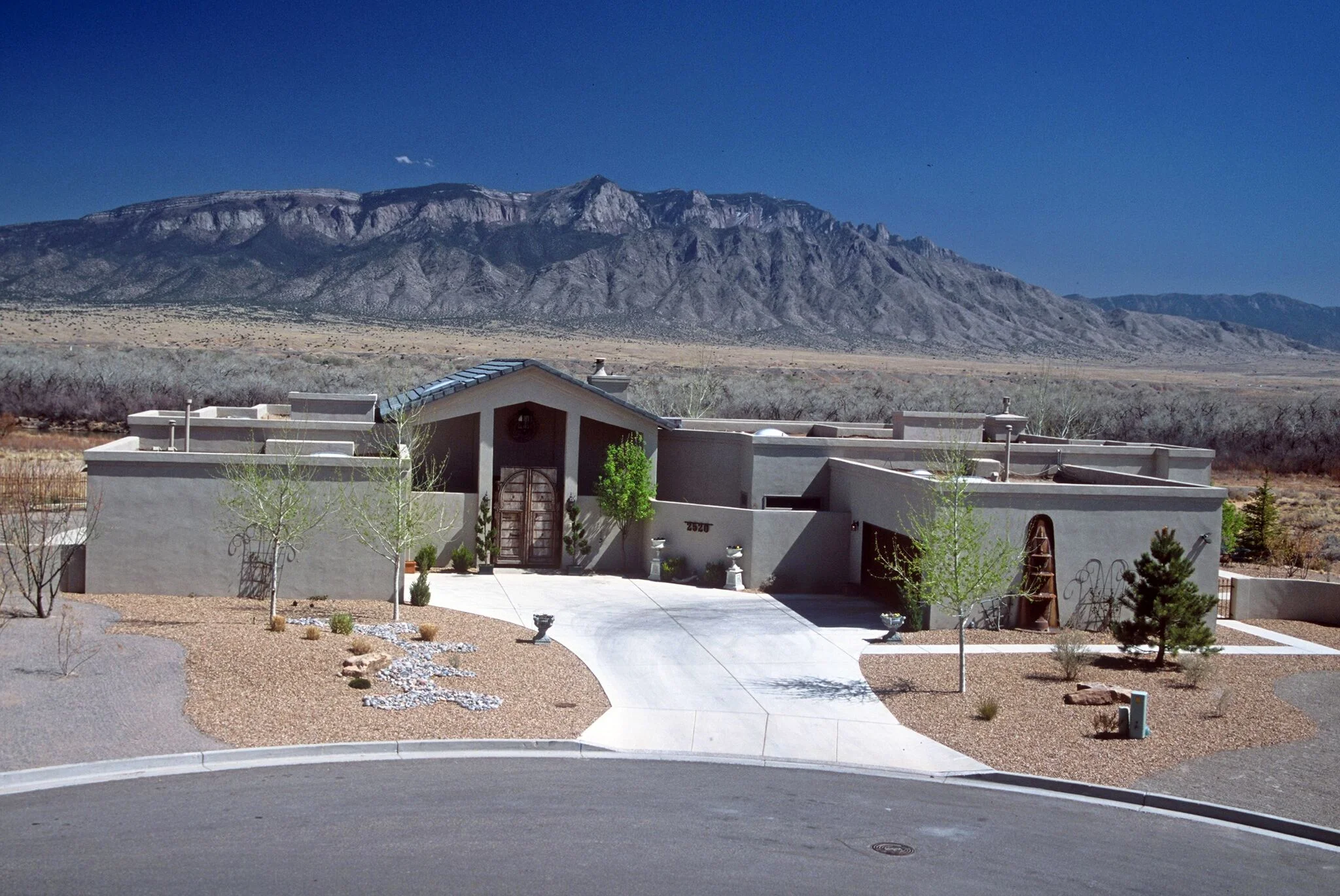 PREMIER BUILDER OF FINE QUALITY CUSTOM HOMES