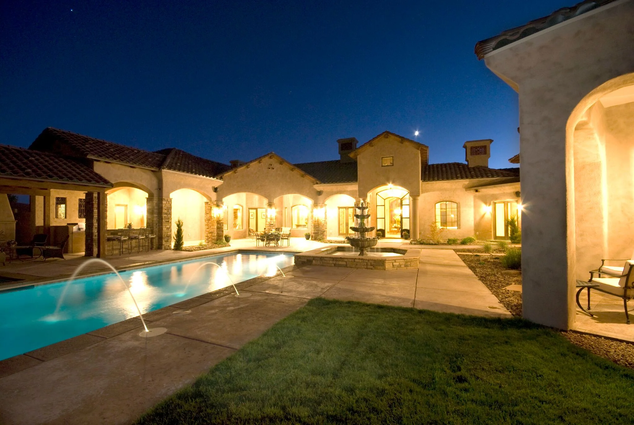 PREMIER BUILDER OF FINE QUALITY CUSTOM HOMES