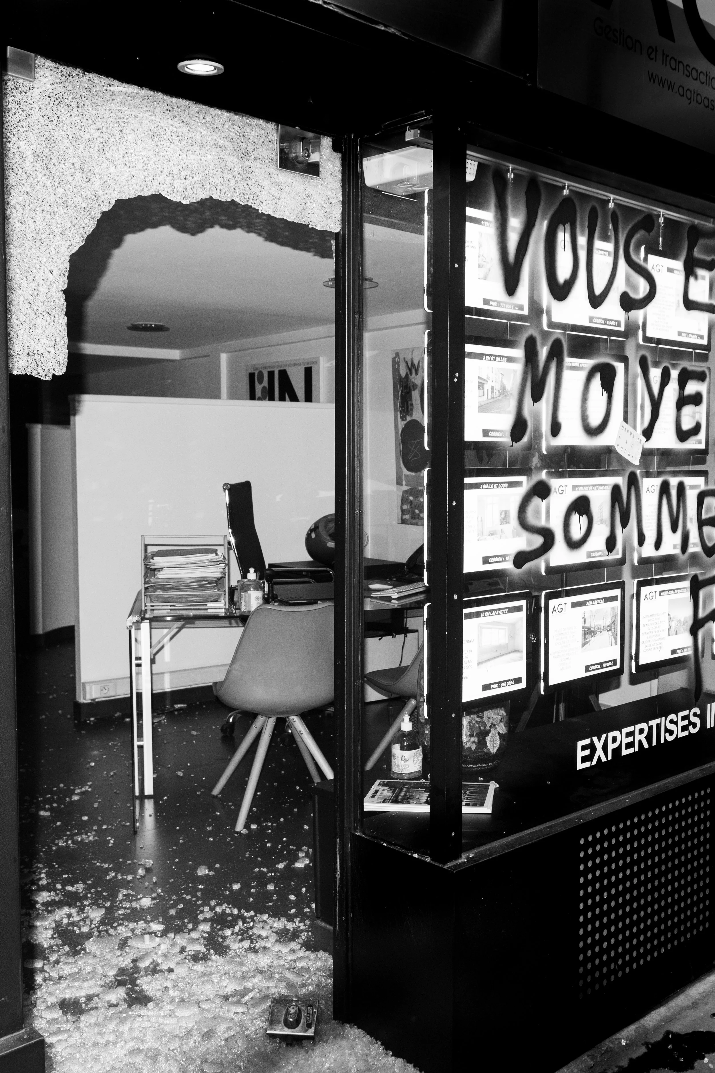 GLOBAL 'SECURITY'-LOLA MANSELL-8.jpg