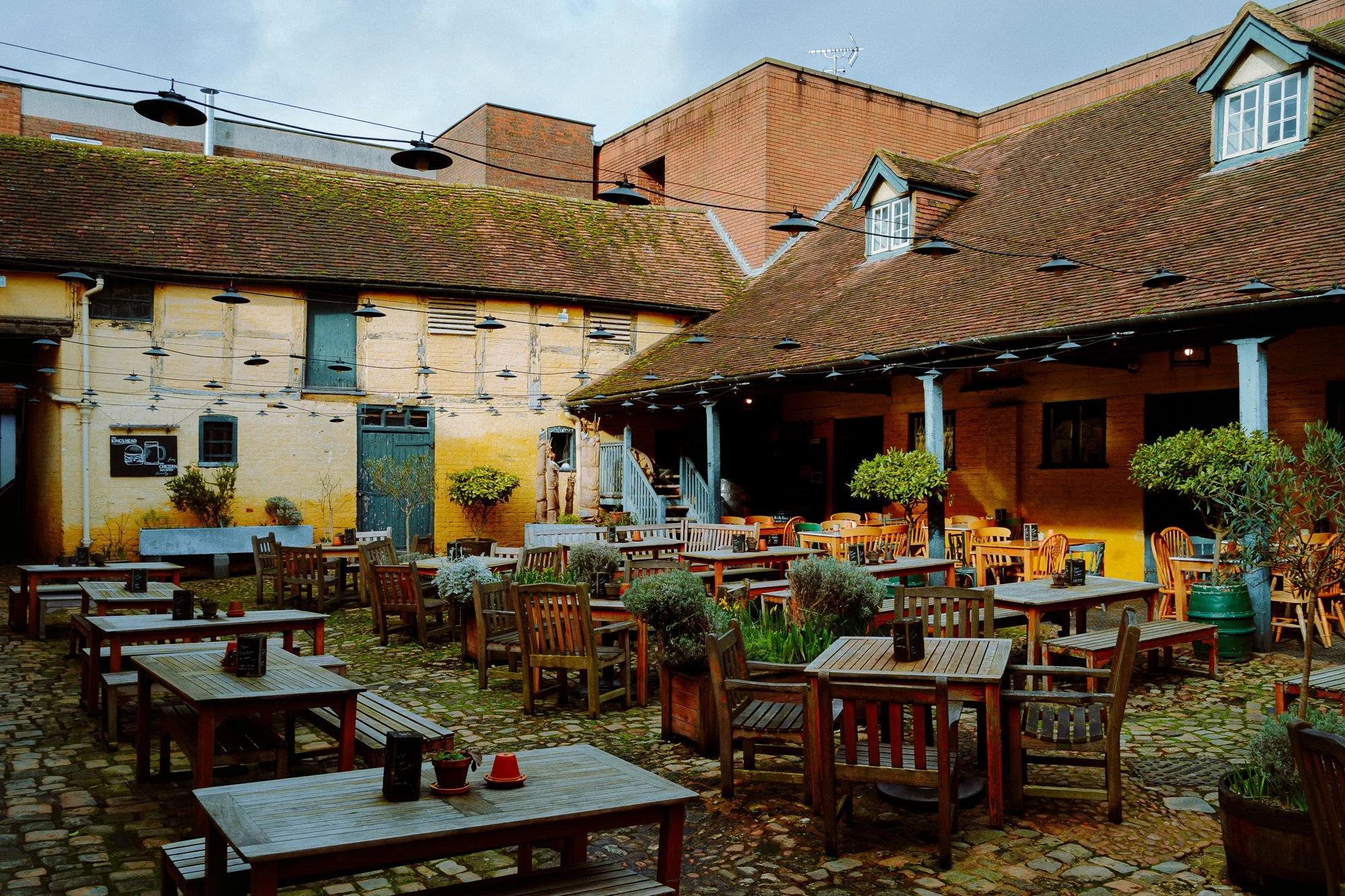 kings-head-courtyard-3.jpg