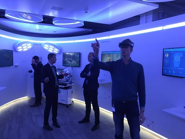 bezoek_zimmer_biomet_2.jpg