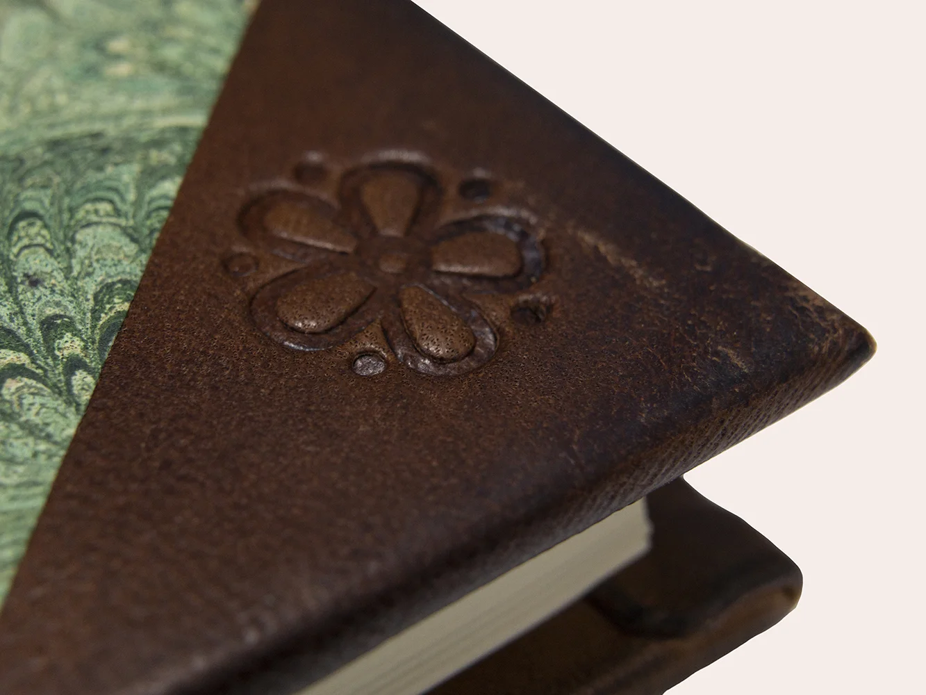 italian_notebooks_3 - corner.jpg