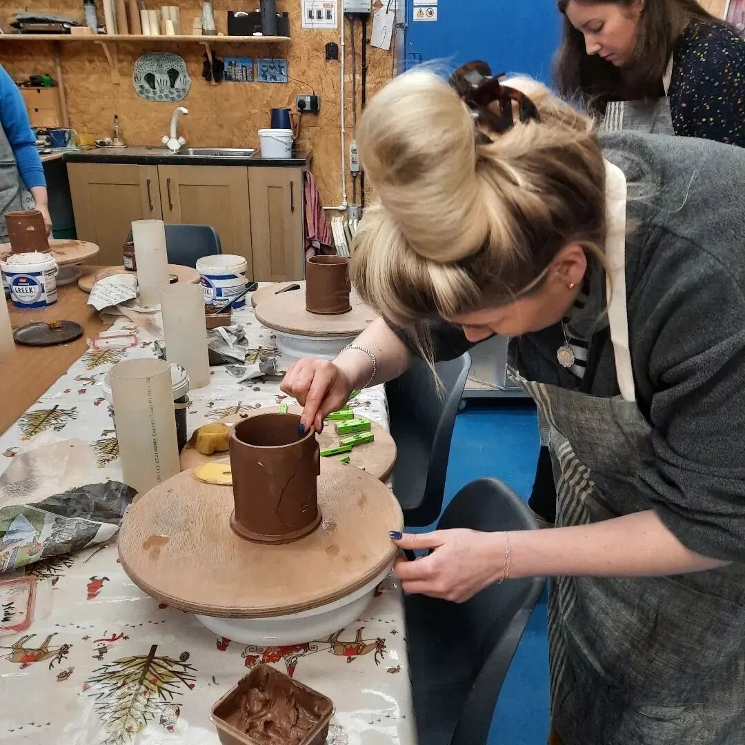 I'm so pleased to be working with @orieldavies in April &amp; May to deliver Workshops for Wellness - CLAY. 

Once a week for 4 weeks we will be exploring different hand building techniques and foraging for natural materials to create surface texture