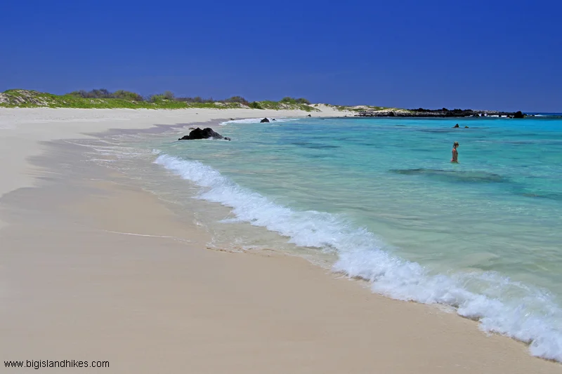 Makalawena Beach .