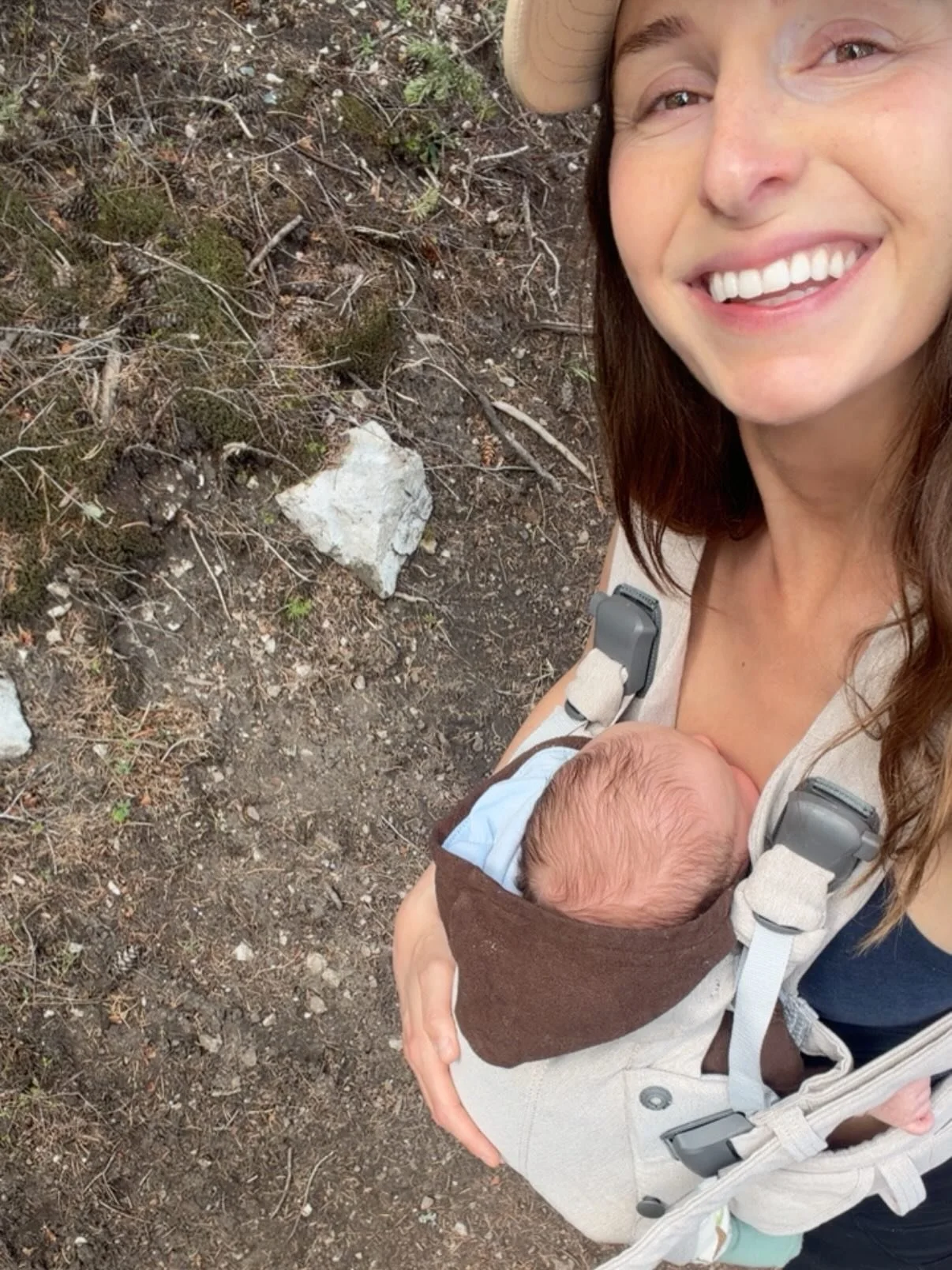 Life lately 💌 Virgil&rsquo;s first 5 weeks of life, getting our groove, emerging from the house, career milestone, sleepless nights, and lots of love. Swipe for a serious 2 am stare down 😐
