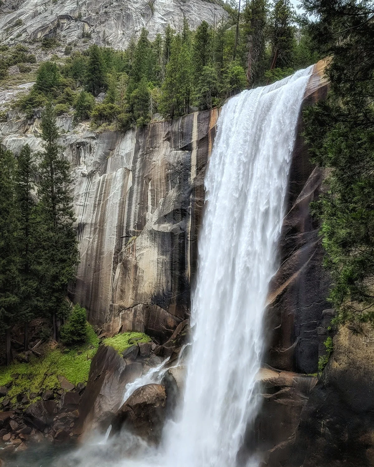 Giant-Water-Fall_YOSEMITE_Website-01.jpg
