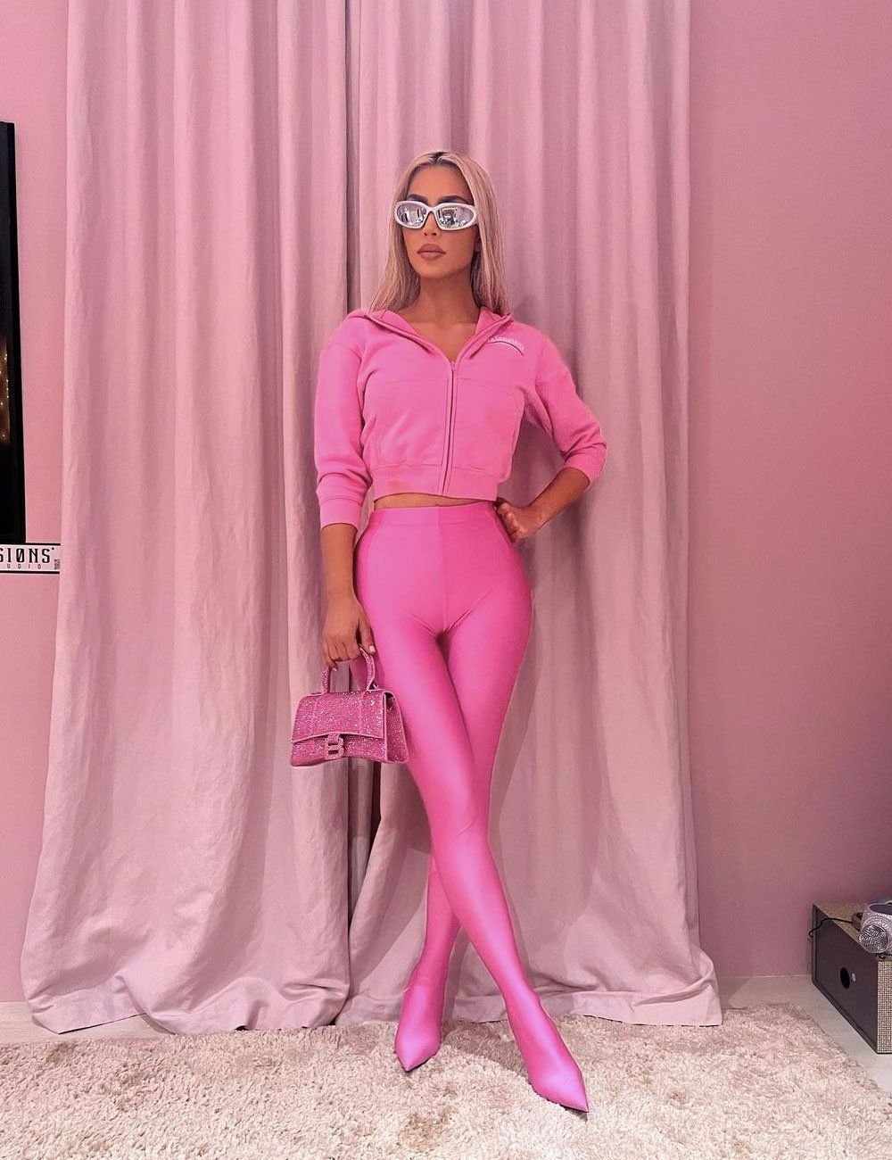 Styling: Barbie Pink — Nicole Bozzani