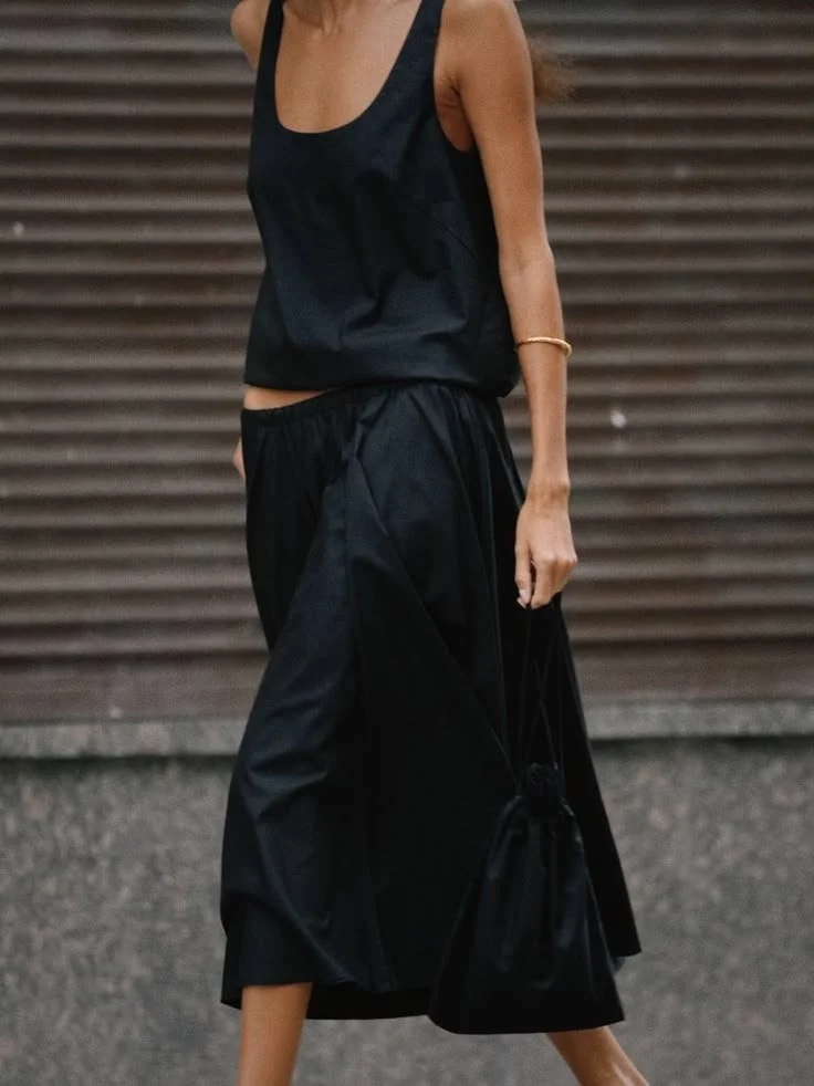 YES, YOU CAN WEAR ALL BLACK IN AUGUST