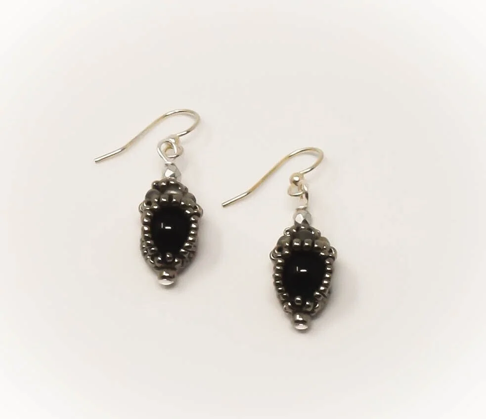 Silver+and+Black+-Lantern-+earrings.jpg