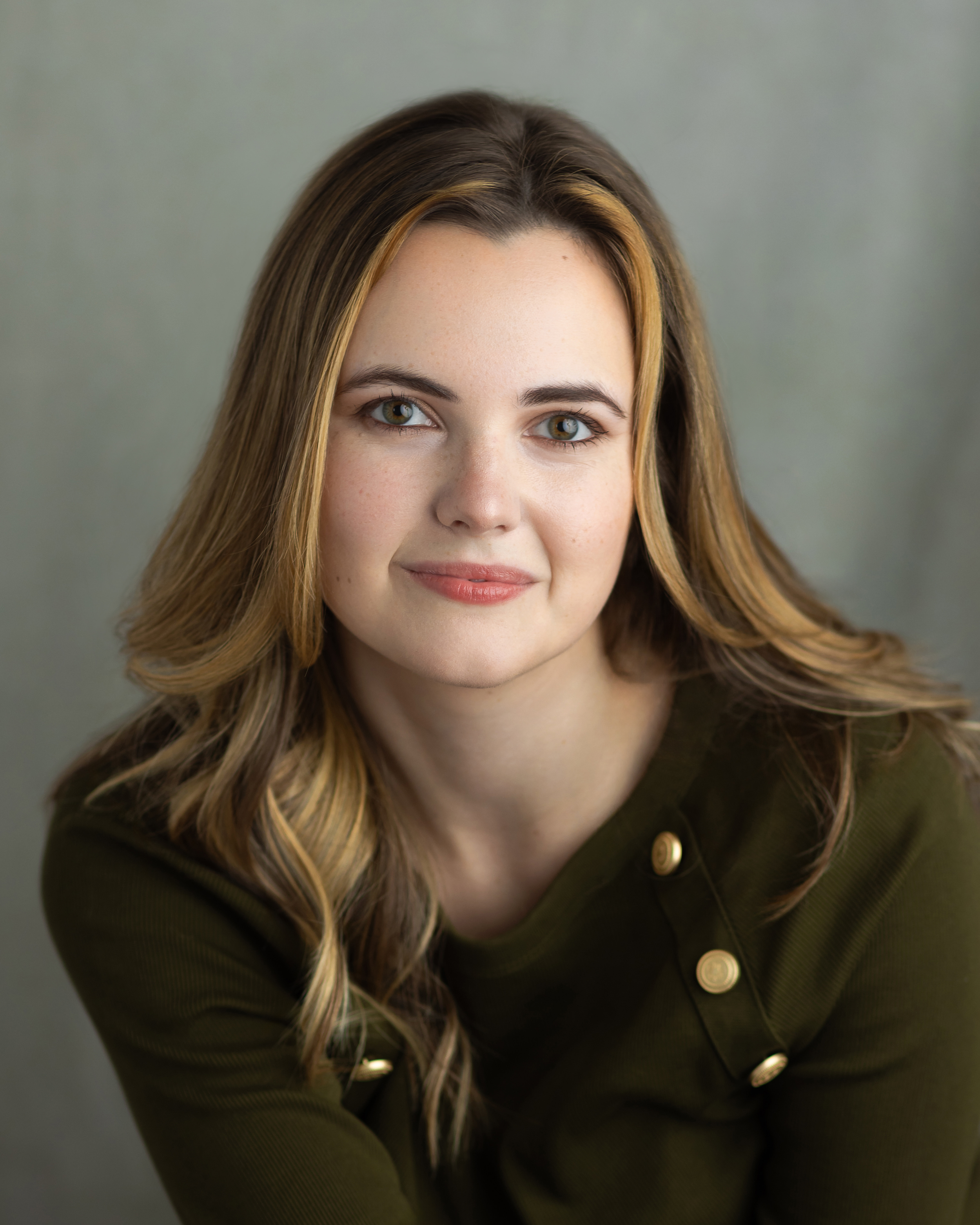 Olivia Helman, Voice
