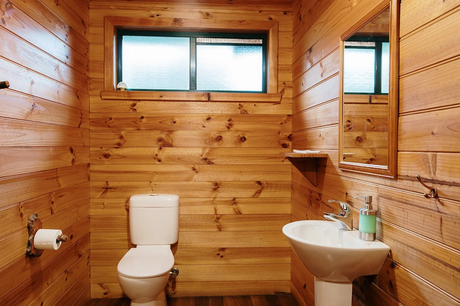 washroom.jpg