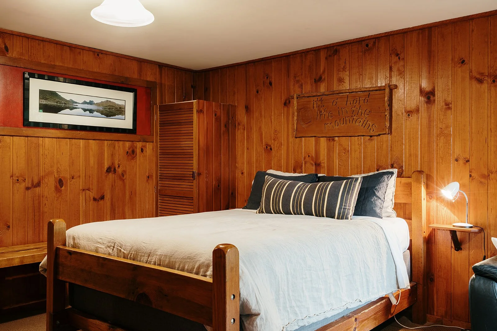 bed 1.jpg