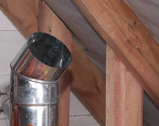Fresh air vent in attic