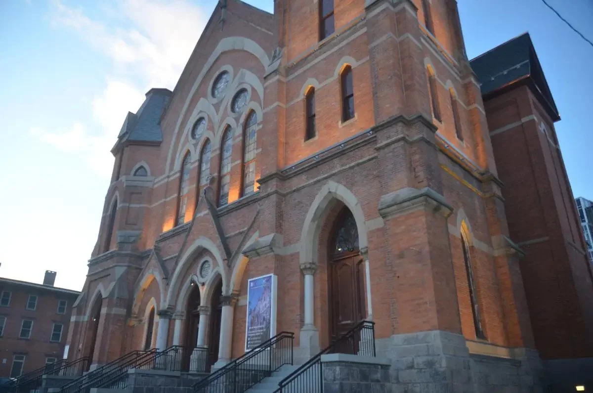 Saratoga Springs: Universal Preservation Hall Announces a Wedding, Taylor Swift Dance Party and One of the Country’s Most Popular Folk Bands