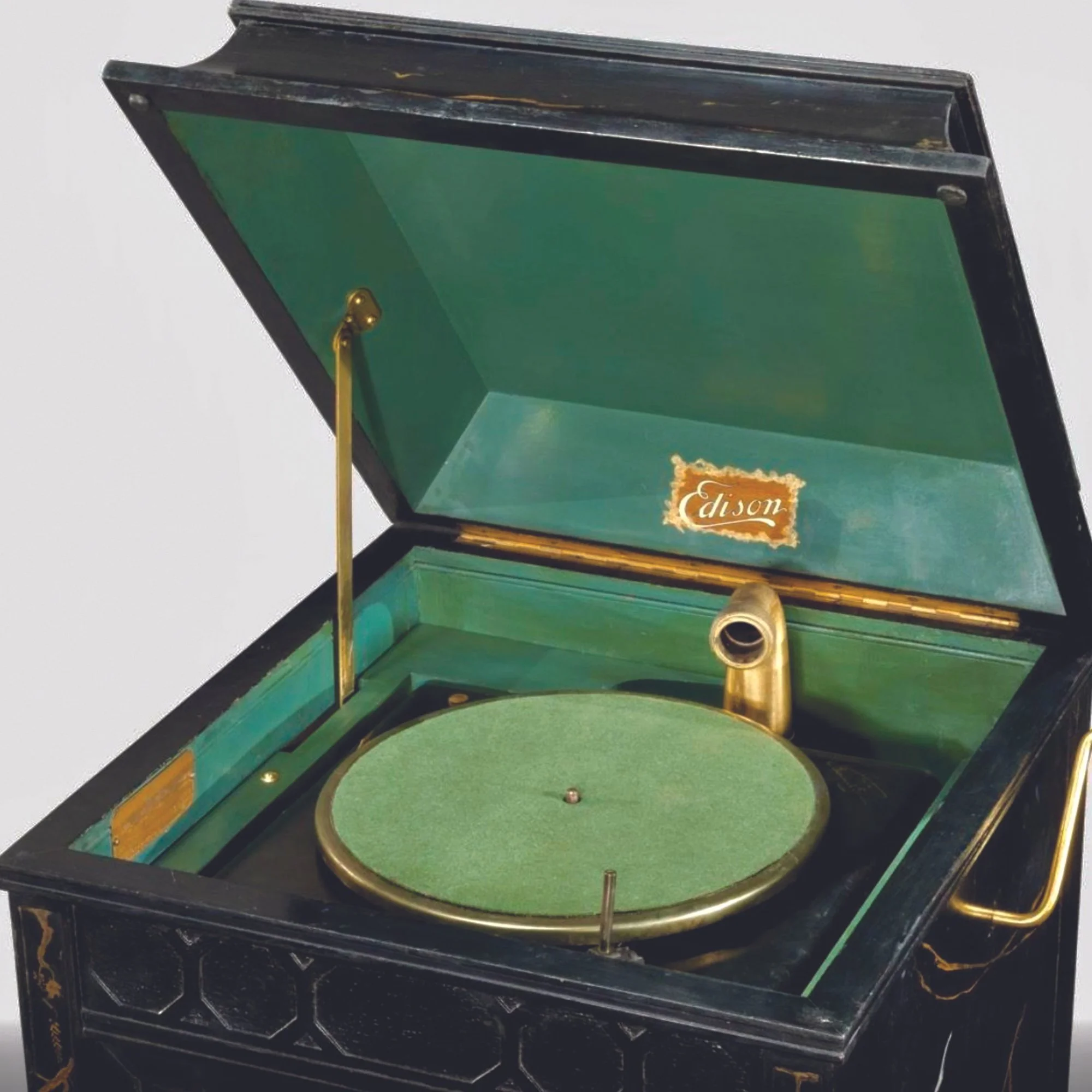 Diamond Disc Phonograph - THF