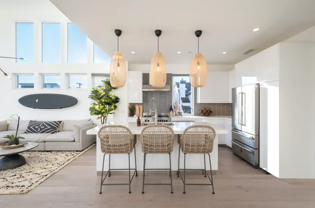 Live Like a Local in These 10 Newport Beach Airbnbs | Laguna Beach Living |  Your Go-To Guide to Laguna Beach