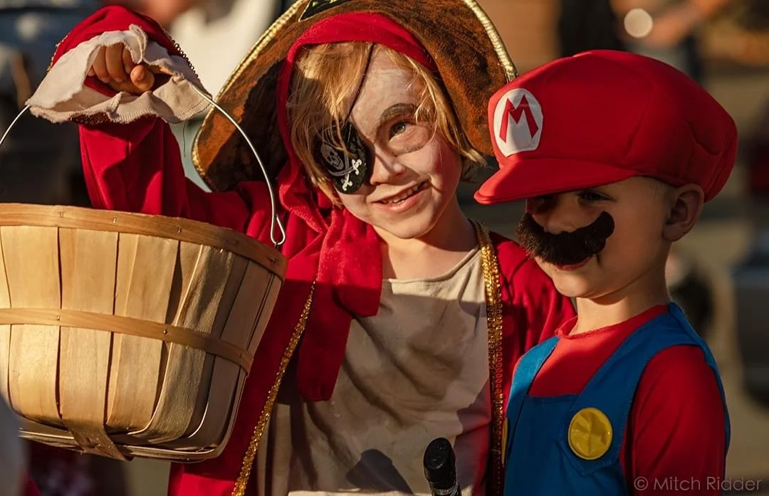 Trick, Treat, and Beach: Laguna's Top Neighborhoods for Halloween Fun