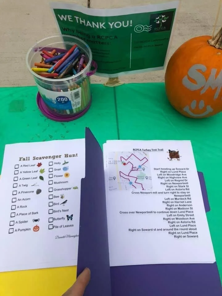 Turkey trot table and hunt.JPG