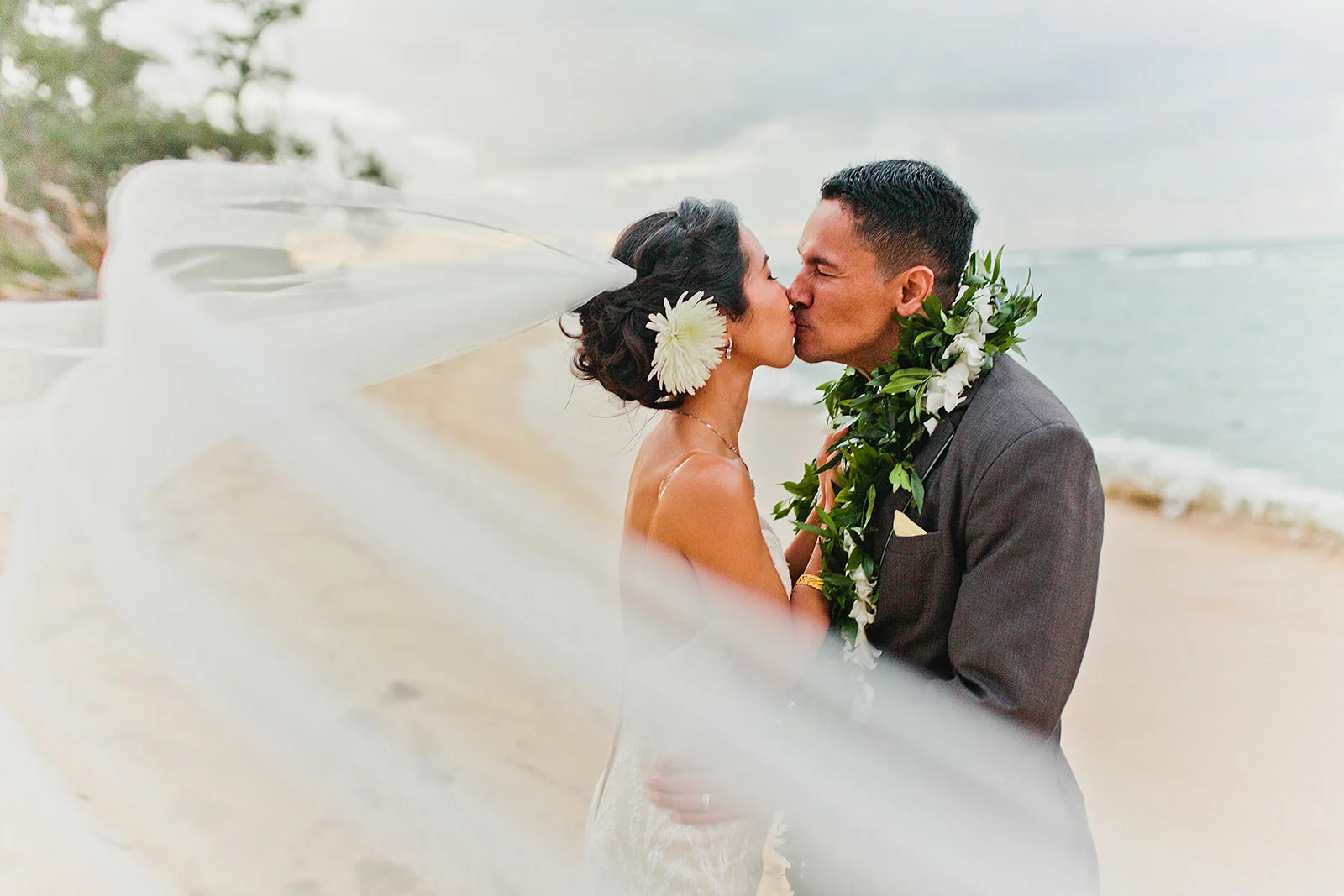Hawaii Polo Club Wedding - Bride + groom 3_44.jpg