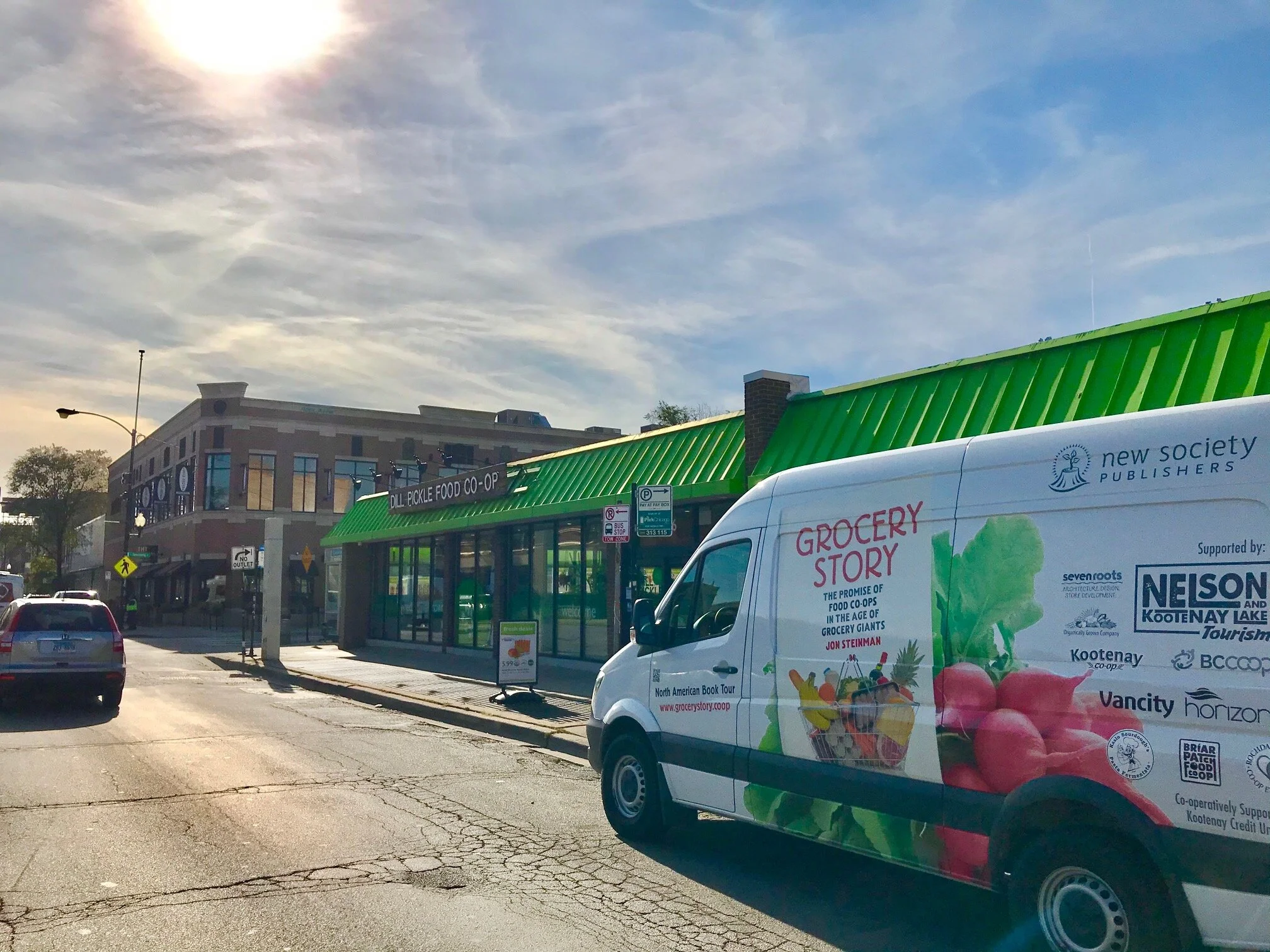 The young Dill Pickle Food Co-op (Chicago, IL)