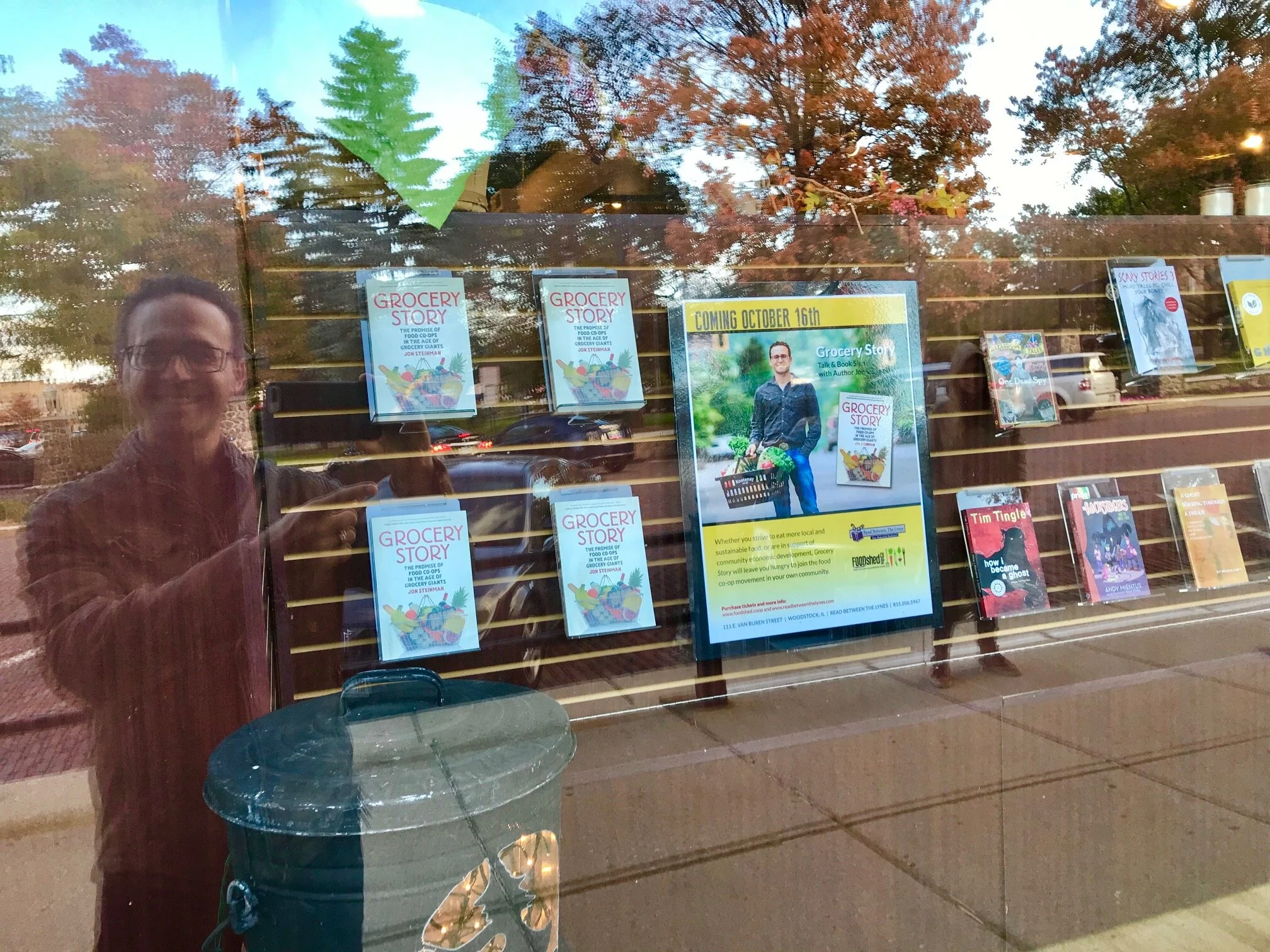 Great Grocery Story display at Read Between the Lynes bookstore (Woodstock, IL)