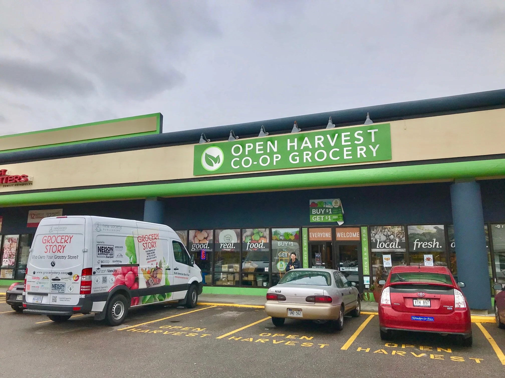 Open Harvest Co-op Grocery (Lincoln, NE) c. 1975