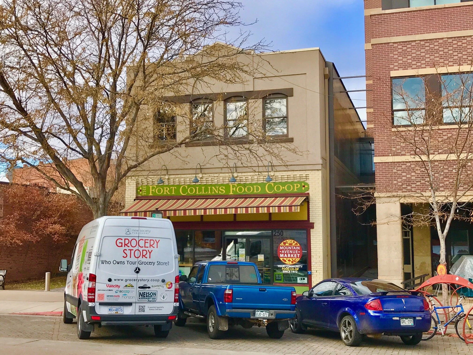 Mountain Avenue Market (Fort Collins Food Co-op) - (Fort Collins, CO) c. 1972