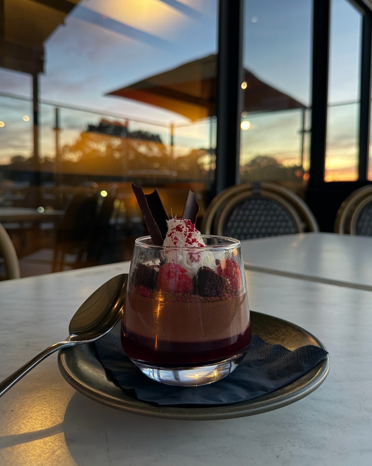 Dessert dreams do come true 🍫 
Our Chocolate Cr&eacute;meux with raspberry, mascarpone &amp; fairy floss is stealing hearts (and spoons!).
Have you tried it yet? Tell us what you think.

Gluten-free option available* | $17

 #winebar #deliciousness 